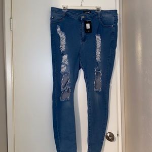 NWT FASHIONOVA  Skinny Jeans
